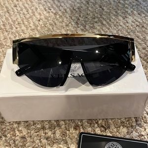 Versace VE2197 “La Medusa” Sunglasses